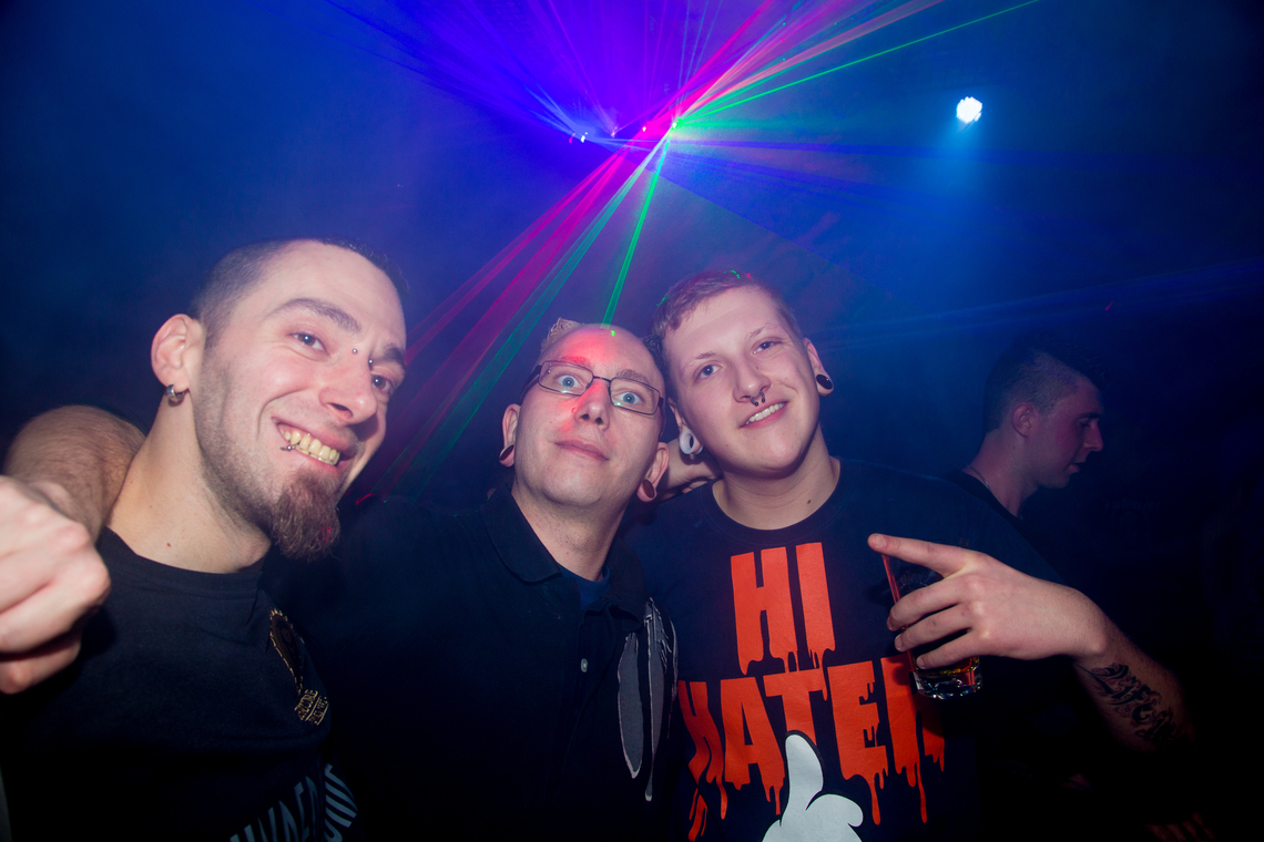 Friedlich feiern - Beagles B-Day // M-Bia // 06.02.2015