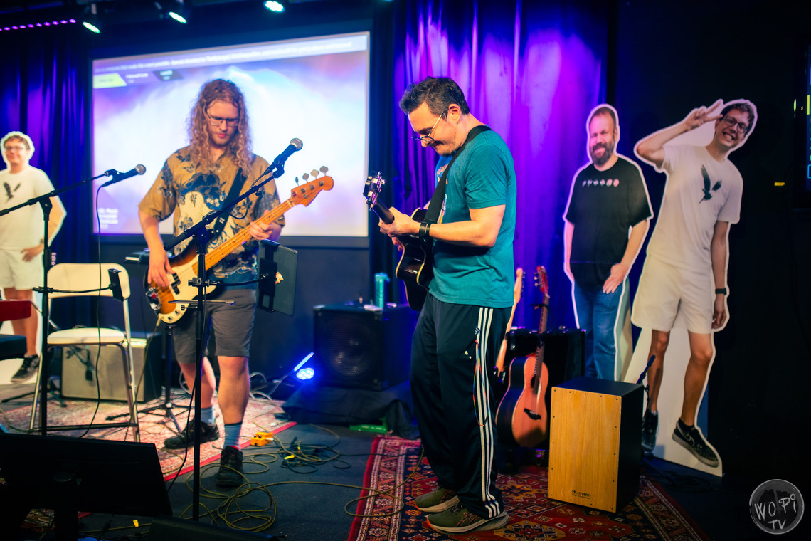 IRL Music Streamer Showcase 2025, Day 1
