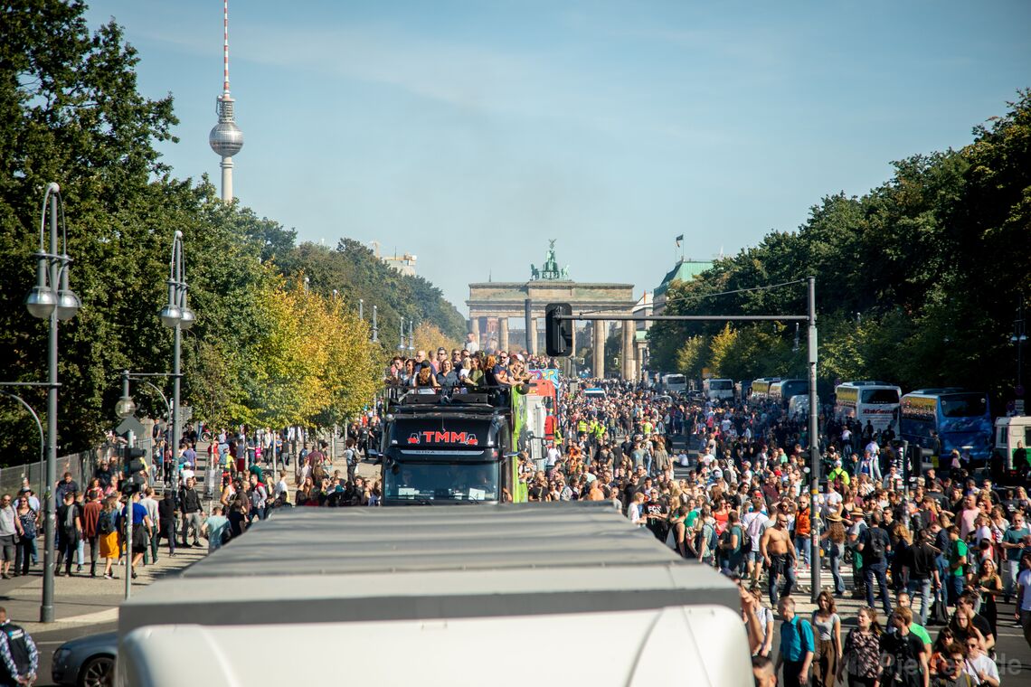 Love World Peace Parade 2019