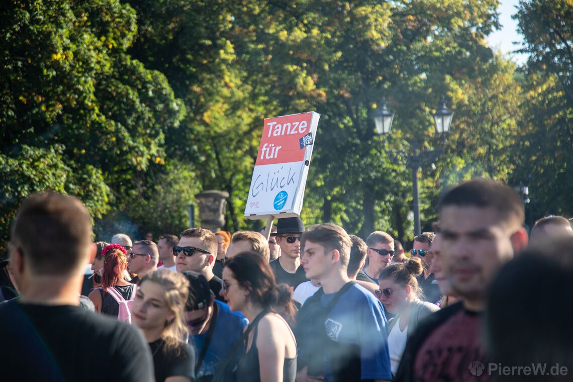 Love World Peace Parade 2019